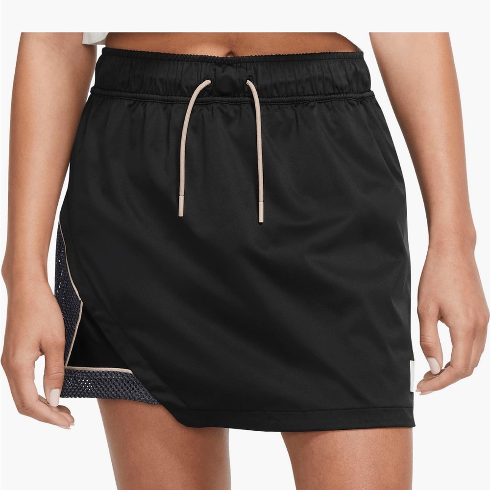 Jordan Essentials 2 -in-1 skirt NWT size small